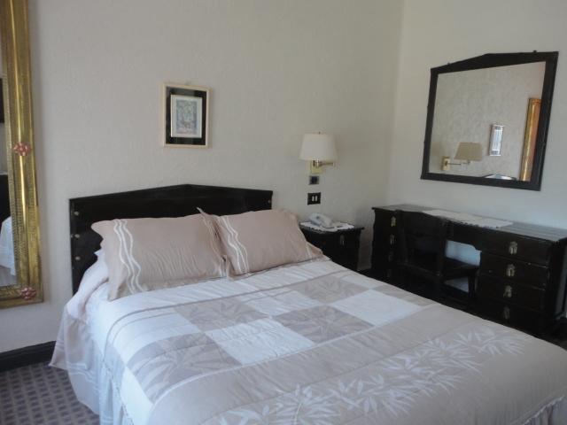 Hotel Royal Spa Zimapán Quarto foto